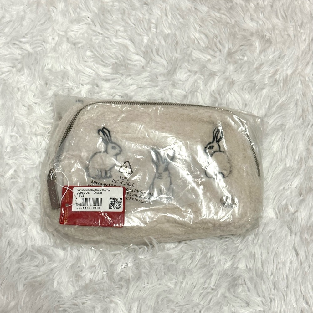 NWT Lululemon fleece Sherpa ivory bunny rabbit lunar new year belt bag fanny
